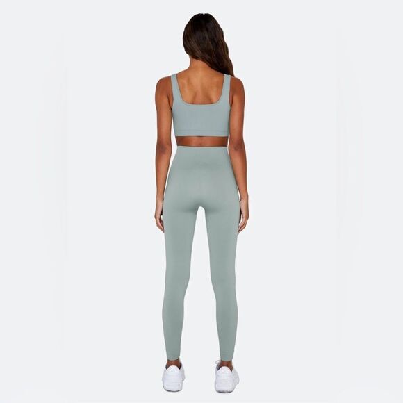 NWOT Set Active Sculptflex Leggings - Picture 2 of 2
